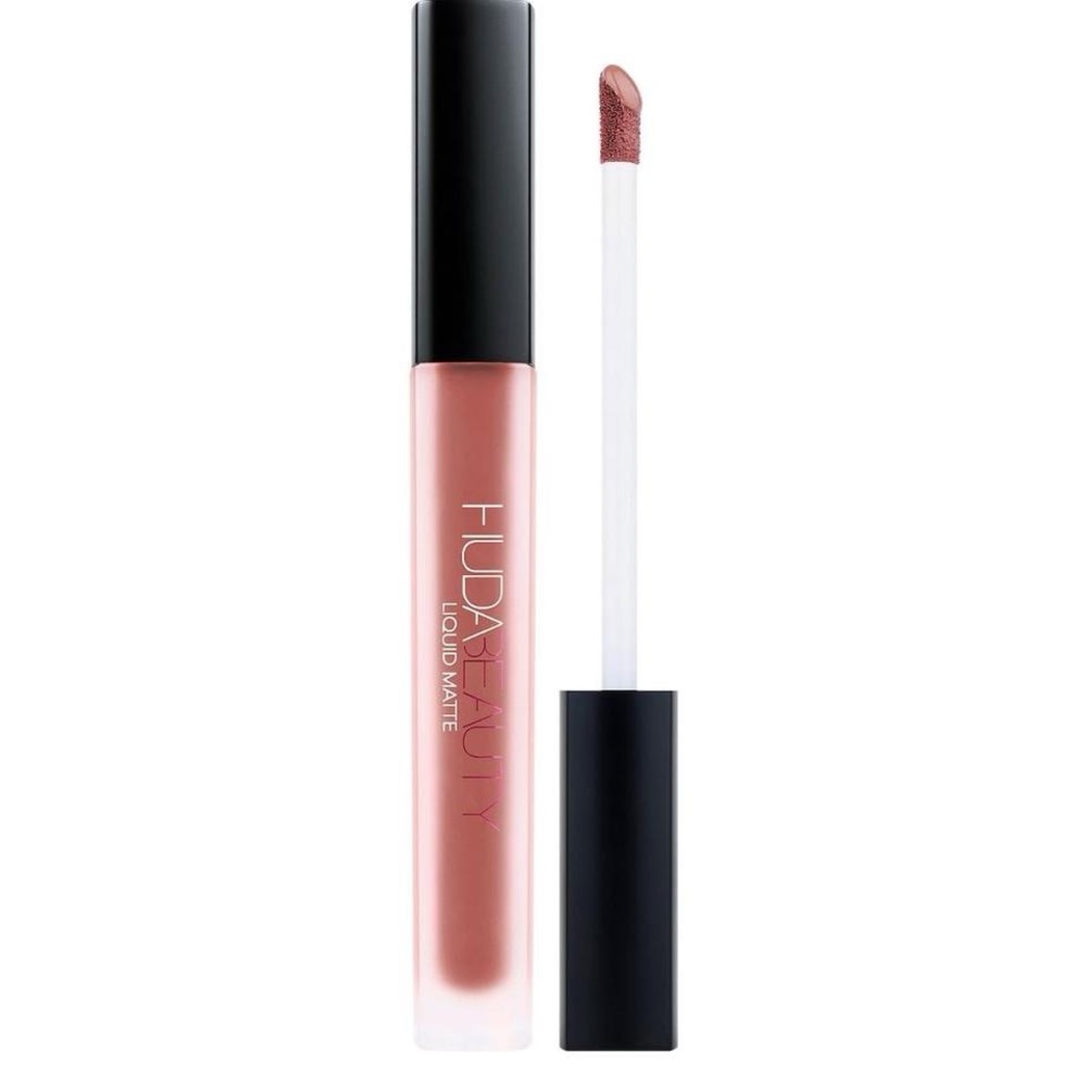 Huda Beauty Matte Ultra Comfort TransferProof Liquid Lipstick in shade Bombshell
